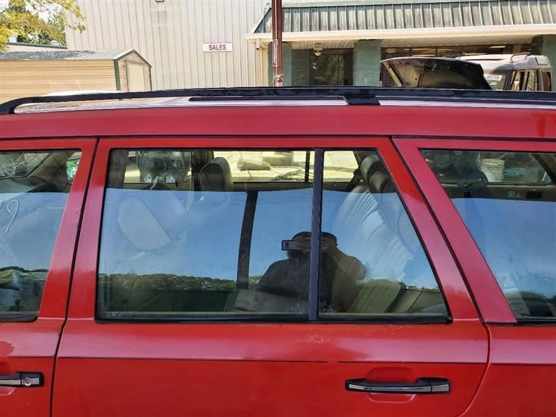 Puerta trasera izquierda necesita pintura vagón solo OEM 1988 1993 Mercedes 300TE Foto 3 de 4