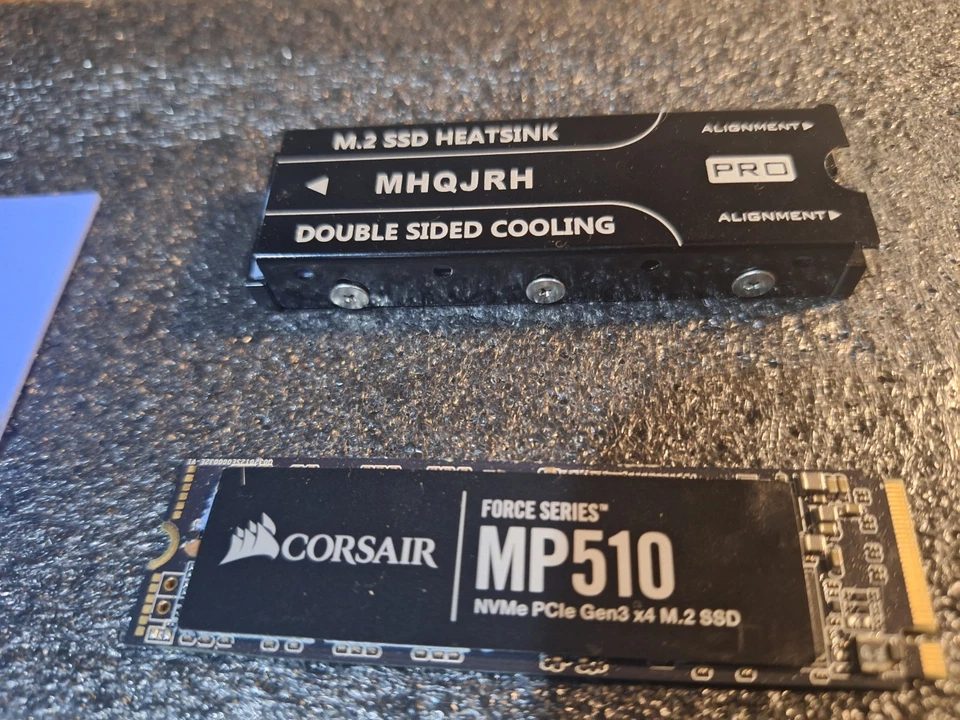 Corsair MP510 NVMe SSD 240GB + MHQJRH M.2 2280 Heatsink Bundle - Image 4 of 4