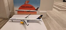 Inflight200 Icelandair B 757-308 1:200 IF753FI0224 Late 1990 Colors TF-FIX