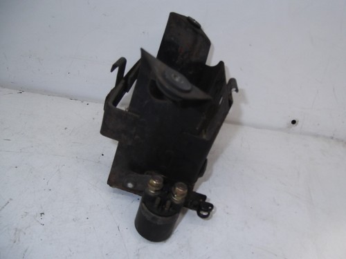 SUZUKI GSX400 F BATTERY BOX GSX400 F 1988 - Picture 2 of 5