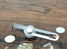 Singer Adjustable Seam Guide Edge Gauge N 161172 Metal Plastic