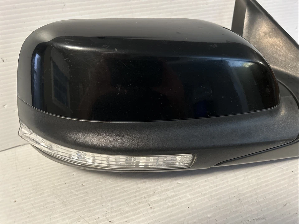 Черное пассажирское зеркало с подогревом сигнальное для двери Ford Explorer 2016–2019 годов от оригинального производителя под правую руку 0252 - Изображение 2 из 4