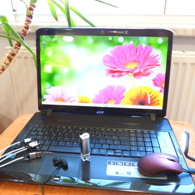 Acer 8940 BLURAY DOLBY 18 Zoll GEMSTONE HDD SSD Windows 11 l Core i7 8GB RAM NEU - Bild 1 von 4