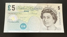 Great Britain 5 Pounds, 2002, UNC