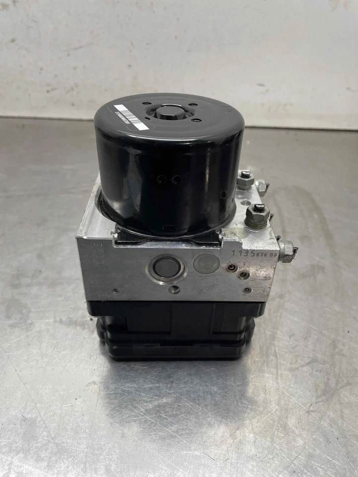 BMW 135i 2010 ABS conjunto de bomba de freno antibloqueo 67 k millas OEM 34516789303 Foto 4 de 4