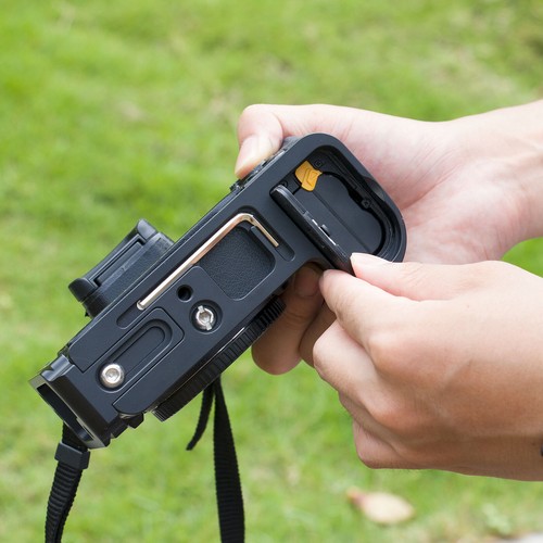 Camera Hand Grip QR L Plate Vertical Bracket for Nikon Z5 Z6 Z6 II Z7 Z7 Camera - Picture 12 of 12
