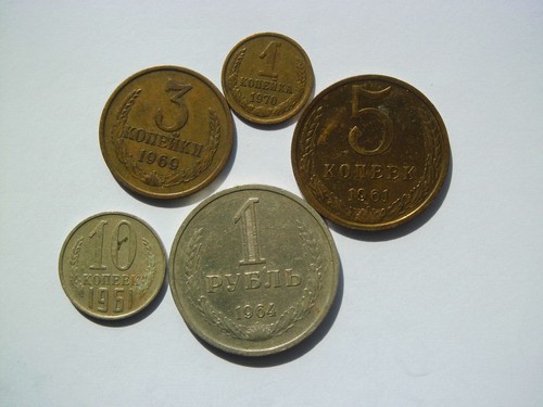 U D S S R - 1 + 3 + 5 + 10 Kopeken und 1 Rubel - 5 Münzen von 1961 bis 1970