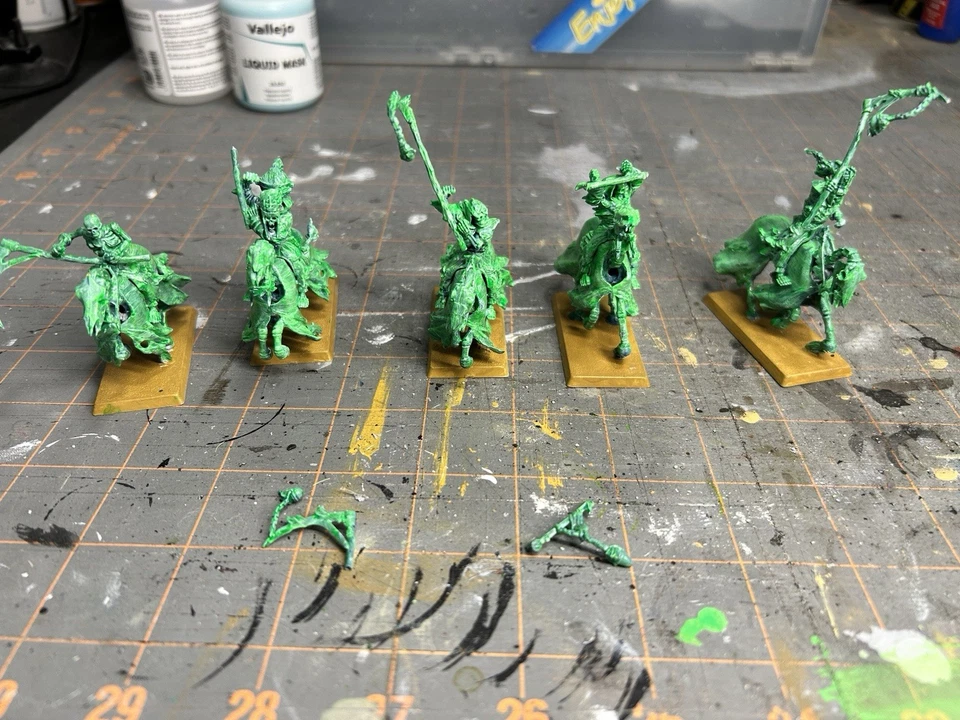 Warhammer Age of Sigmar Hexwraiths Nighthaunt Primed/Painted - Image 2 of 4