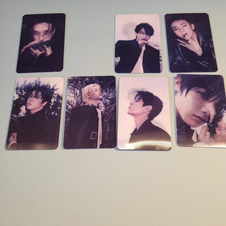 KPOP IDOL Stray Kids - Do It Album Photocard: Black Lenticular