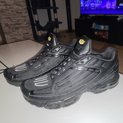 Nike Air Max Plus TN Herren Sneaker Schwarz EU 42 Low Top Schnürung