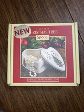 SPODE Christmas Tree Heart Shaped  Box