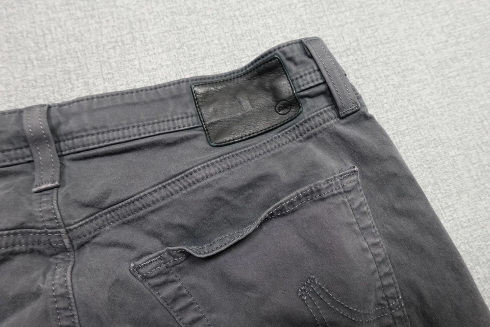 Pantalones AG Adriano Goldschmied The Graduate para Hombres 32x29* Gris Pierna A Medida Hechos en EE. UU. Foto 2 de 4