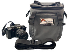 Minolta Maxxum 7000 35mm AF Film SLR  100  200mm Lens  Lowepro Case - Tested