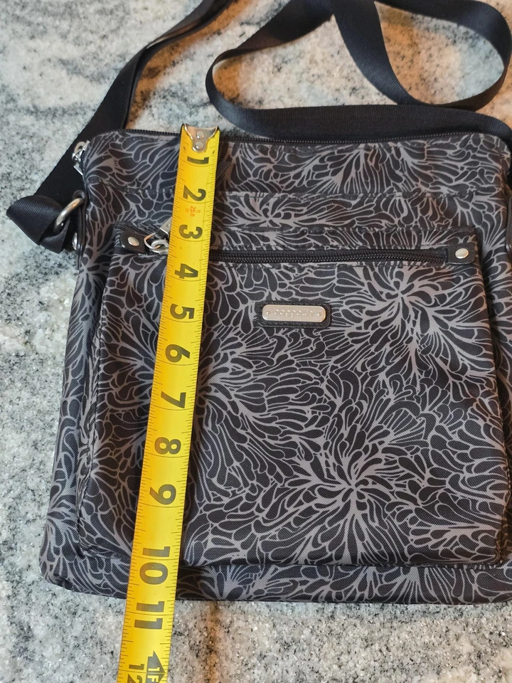 Bolso Bandolera Baggallini Mujer Negro Gris Floral Cartera de Viaje Correa Ajustable Foto 3 de 4