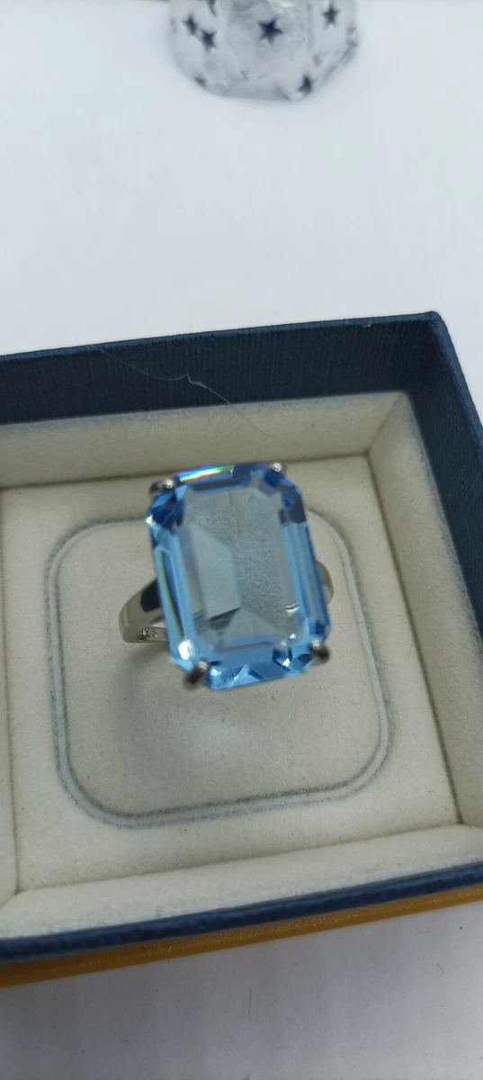 Anello acquamarina store taglio smeraldo