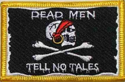 Aufnäher Pirat Dead men tell no tales Fahne Flagge Aufbügler Patch 8 x 5 cm