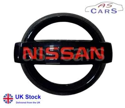 Nissan Navara Heck Emblem Schwarz & Rot 2015-2018 Original 908906KH1A - Bild 1 von 4