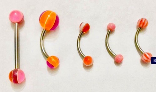 NWOT 5-pcs pink acrylic body jewellery variety pack , various Sizes, skin Safe.