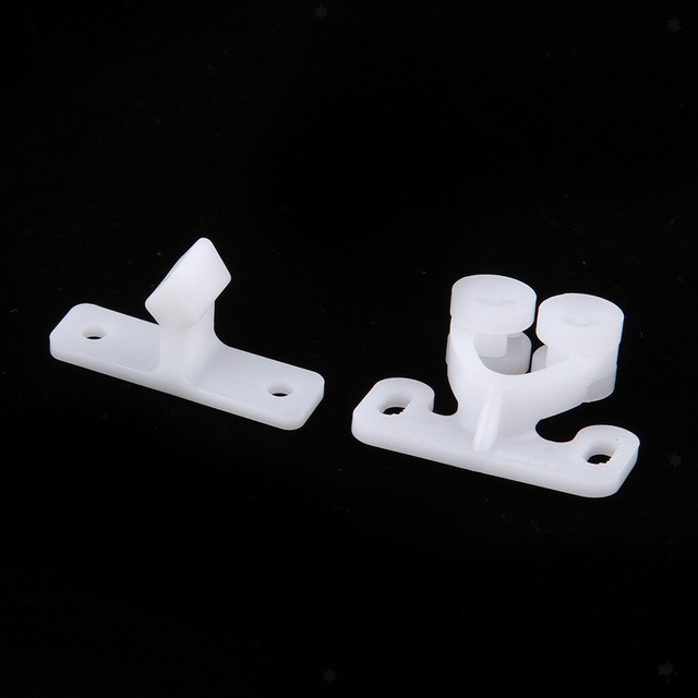 White Plastic Double Ball Cupboard Display Doors Roller Latch