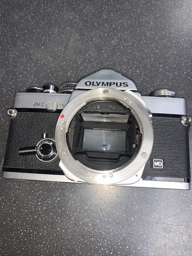 Olympus OM-2 MD 35 mm Spiegelreflexkameragehäuse – silber (BESCHREIBUNG LESEN)
