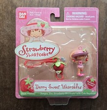 Bandai strawberry shortcake key chain Unopened