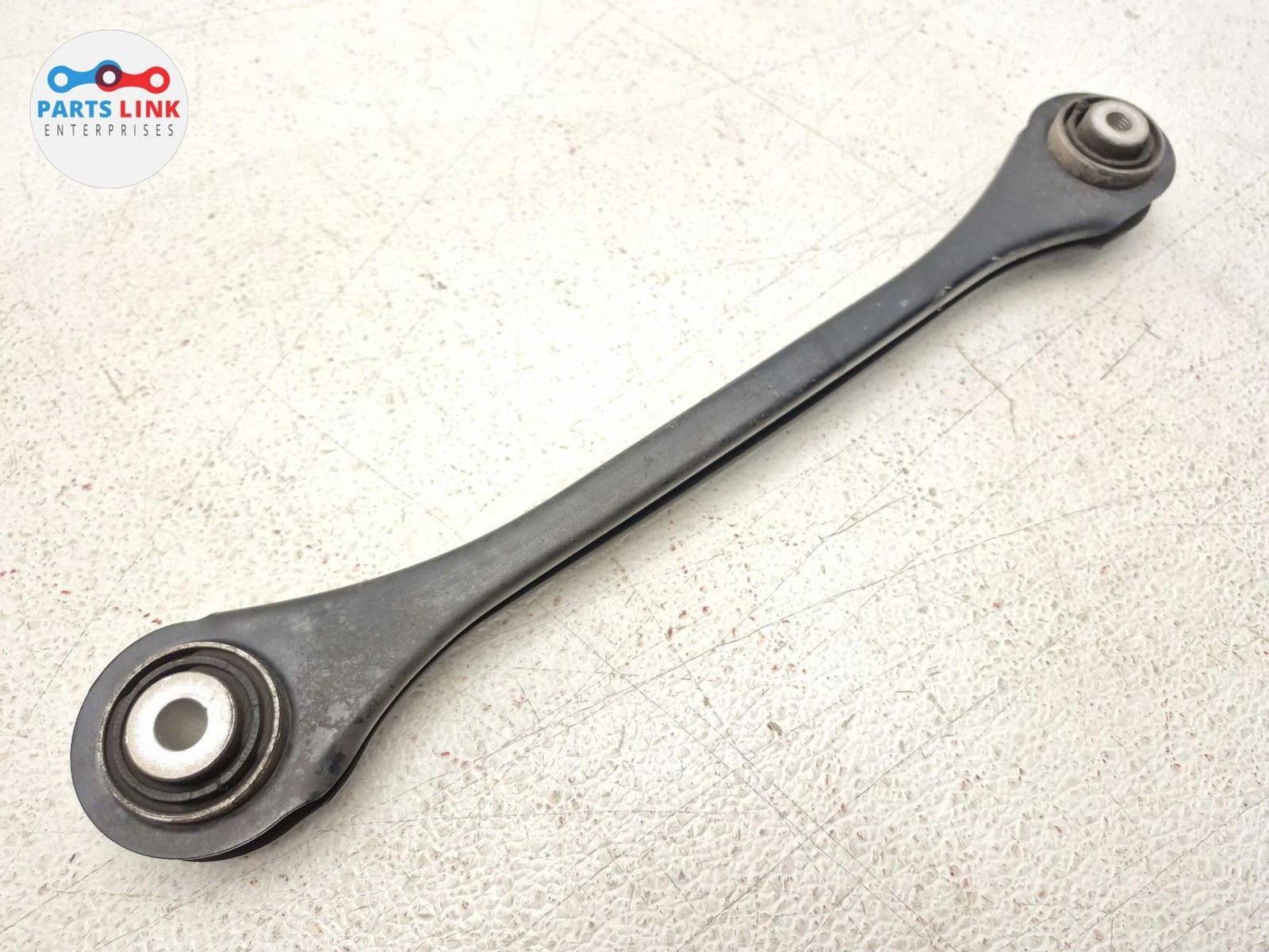 2016-20 BENTLEY BENTAYGA REAR RIGHT LOWER CONTROL ARM TIE ROD LEVER LINK 636 OEM