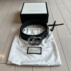 Gucci Ceinture 90/36 GG Marmont Ceinture Cuir Noir avec Double Boucle G et Boîte