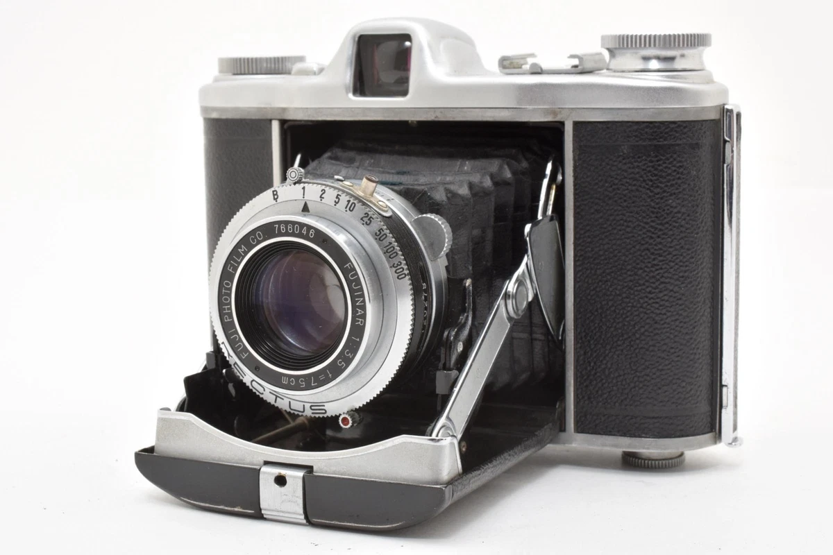 フィルムカメラ Fujifilm FUJICA Six #7274 Fujifilm 6x6 cm Film Cameras for sale - eBay