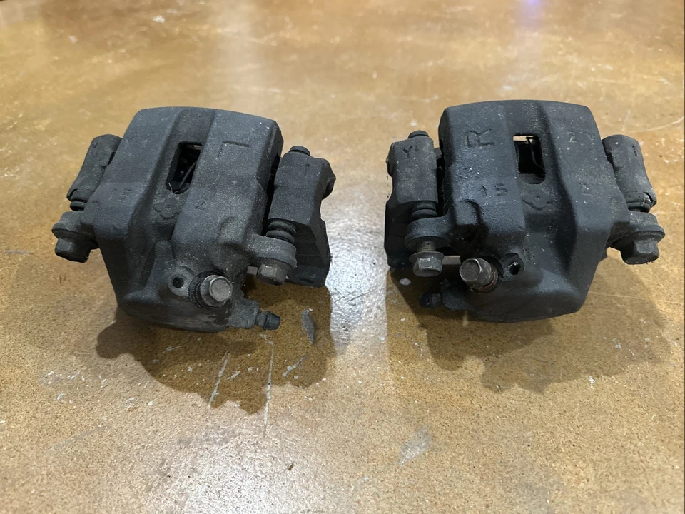 1994-1997 Mazda Miata Oem Front Brake Calipers W/ Brackets - Image 3 of 4