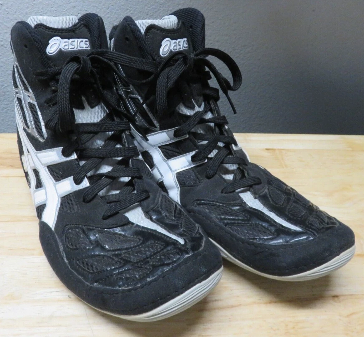 Asics split second top 9 wrestling shoes