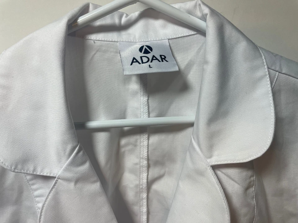 Casaco de laboratório Adar feminino médico tamanho grande bolsos consulta corte princesa novo com etiquetas - Imagem 2 de 4