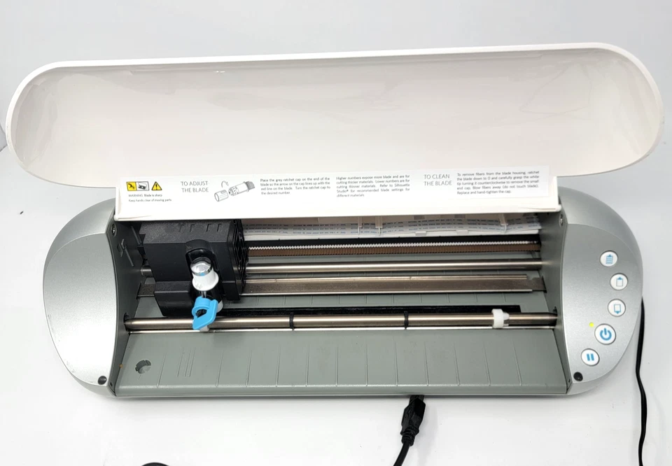 Cortadora de vinilo Silhouette Portrait con cable de alimentación y cable Foto 2 de 4