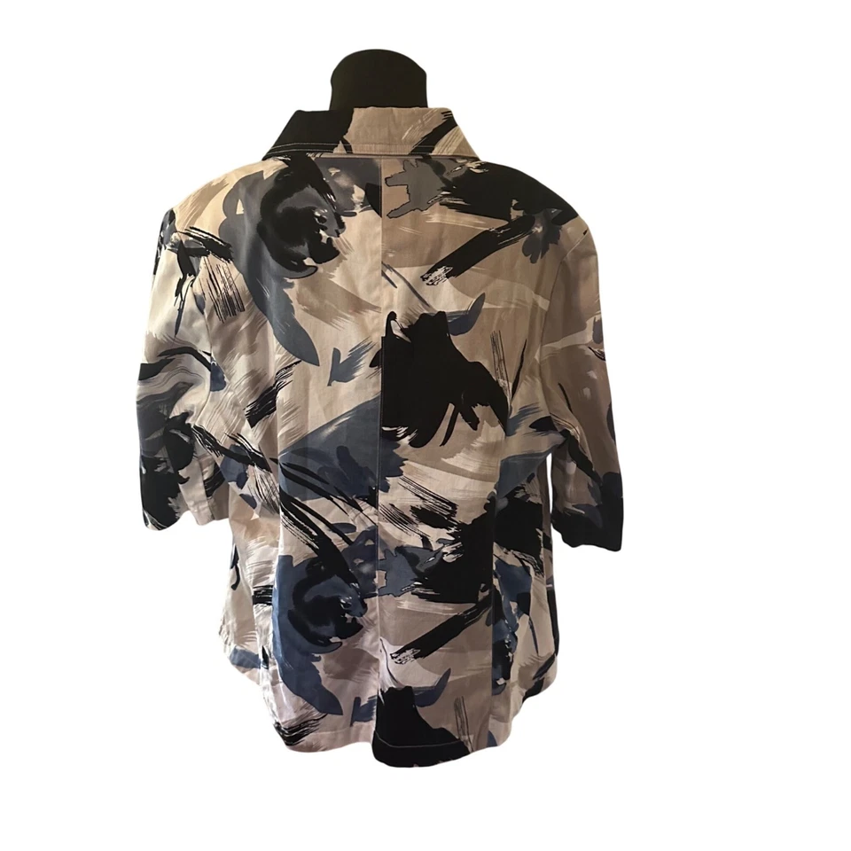 Fashion Bug Chaqueta Floral Blanco y Azul Talla 20W Foto 2 de 4