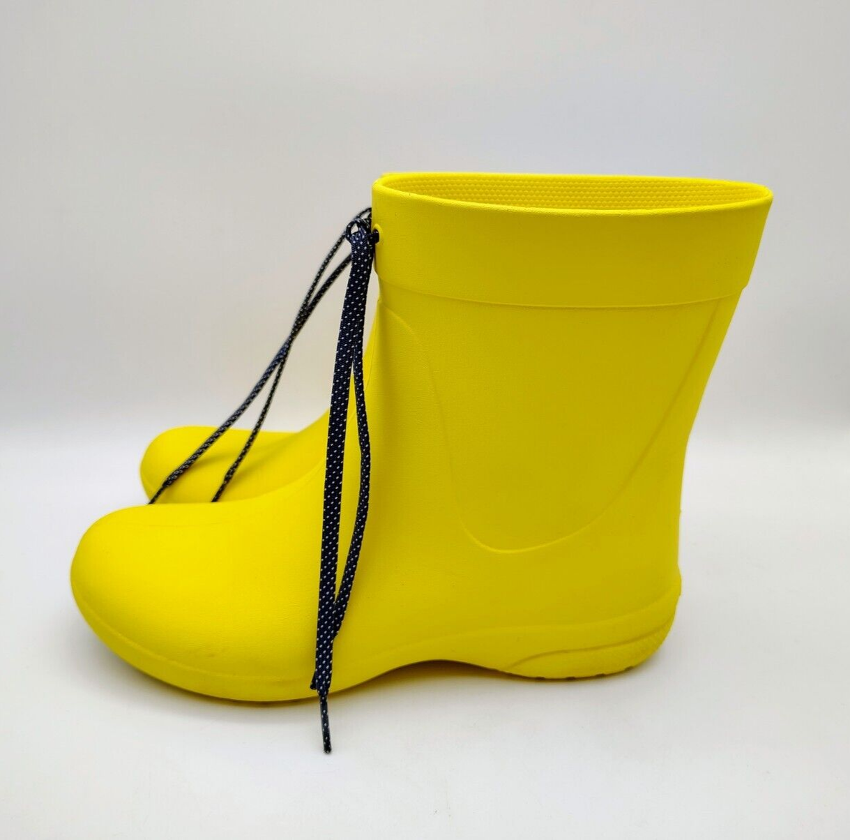 Crocs Freesail Shorty Rain Boot Womens 8 Yellow Pull On Waterproof 203851