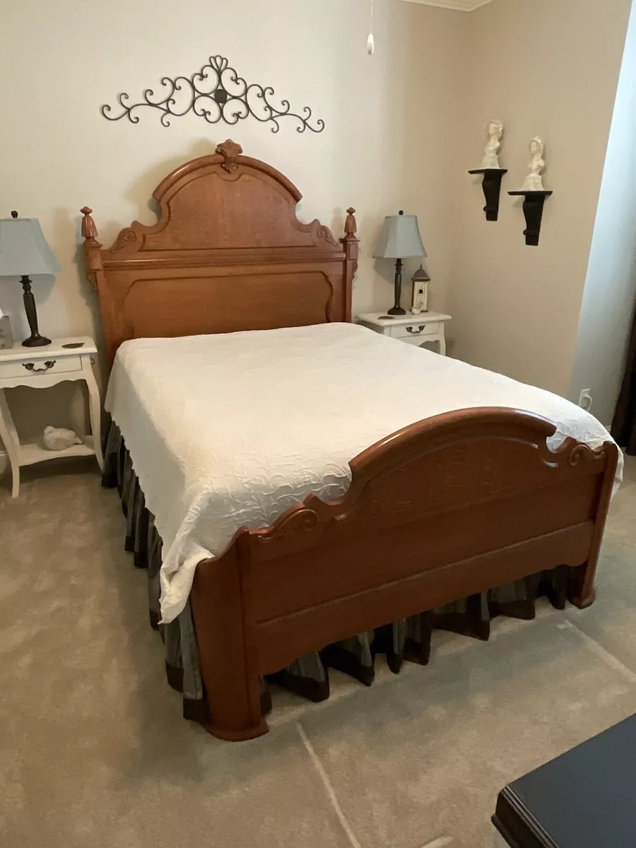 Lexington queen sale bed