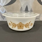 Vintage Pyrex Butterfly Gold White (#472) 1 1/2 Pt Casserole Dish With Glass Lid