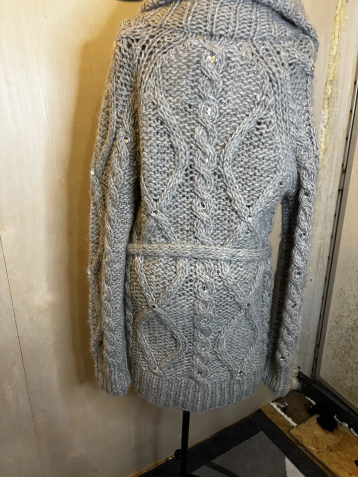 Suéter largo rosa para mujer Foto 4 de 4