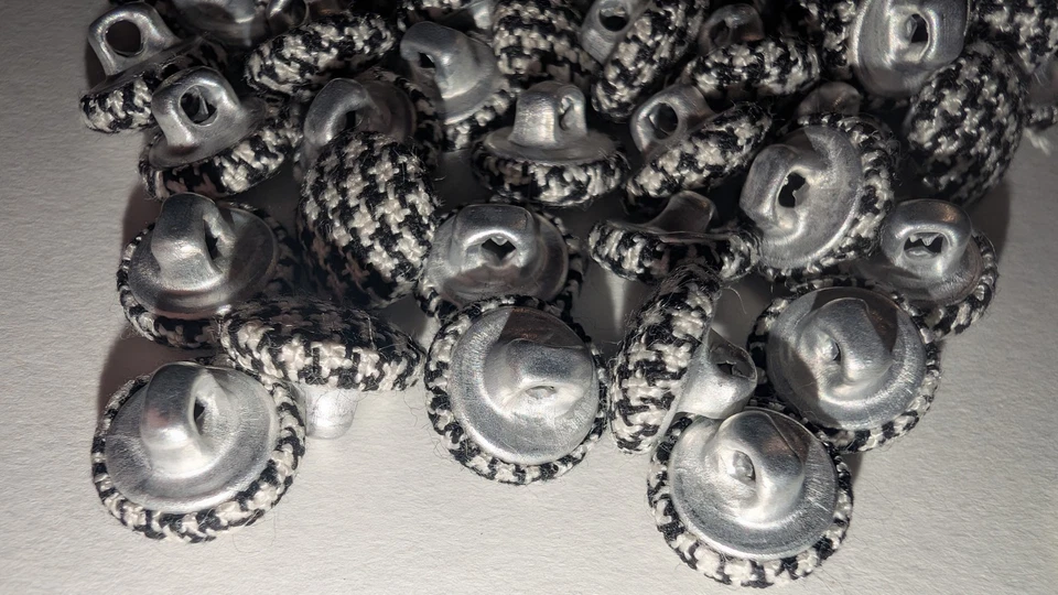 Vintage Lot 71 Houndstooth, 10 Black, 8 Navy Fabric Buttons Various Sizes Textur - Image 3 of 4