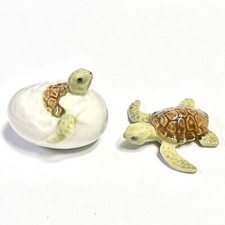 Miniature Pair of Ceramic Hatching Sea Turtle Figurines Glossy Finish New