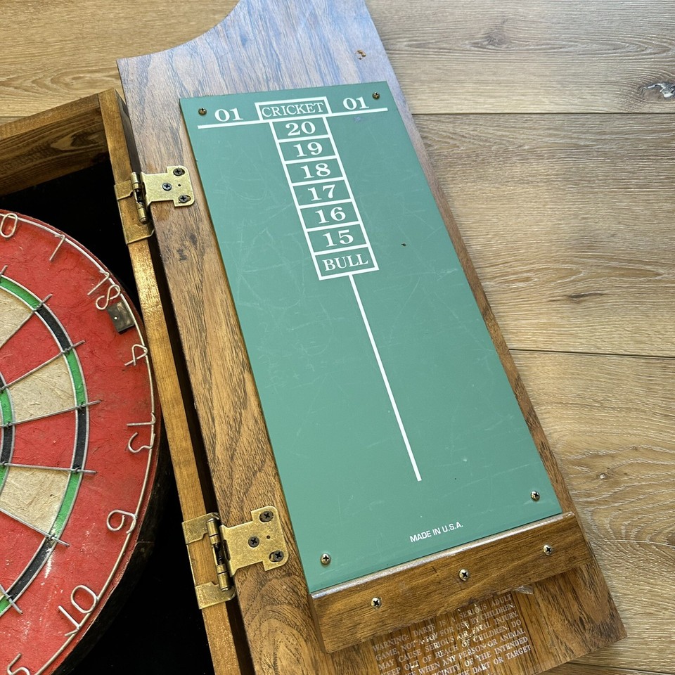 Vintage Marlboro Dart Board & Dartboard 90s Cigarettes Country