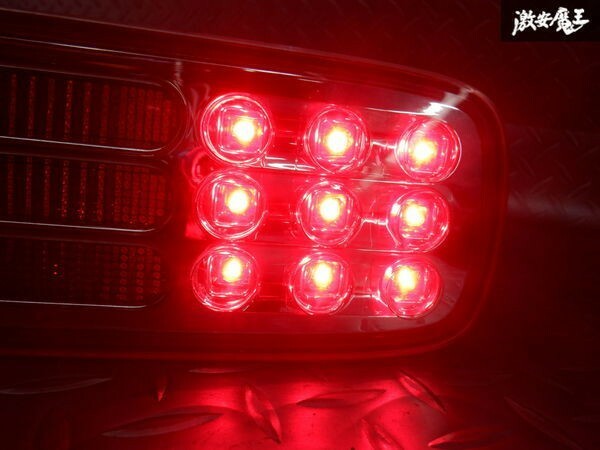 Nissan Cube Z11 Genuine LED Right Taill Light ICHIKOH D052
