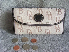 NEW DOONEY & BOURKE CLUTCH WALLET AND CHECKBOOK ORGANIZER ~TAN/BLK~ SAVE $72