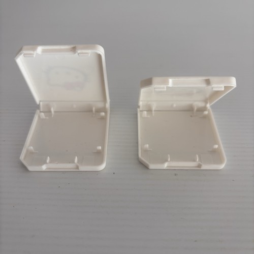 Hello Kitty Single Game Card Holder Case for DS Cartridges x 2 | Sanrio 2009 - Picture 3 of 4