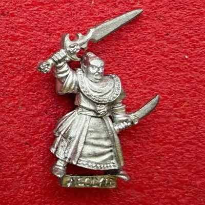 EMPIRE ACOLYTE LIGHT COLLEGE - OOP METAL WARHAMMER FANTASY THE OLD WORLD TOW GW