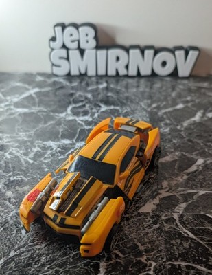 Hasbro Transformers 2009 Bumblebee C-023E TMGM Retro Spielzeug gebraucht