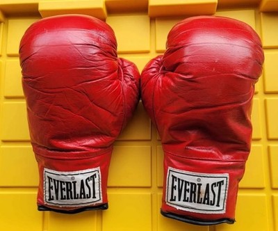 Vintage Everlast 16oz Laceless Leather Red Boxing Gloves Made In USA 