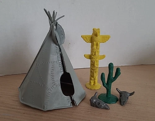 Marx Plastic Native American Teepee Cactus Skulls Totem Pole from 1950's playset