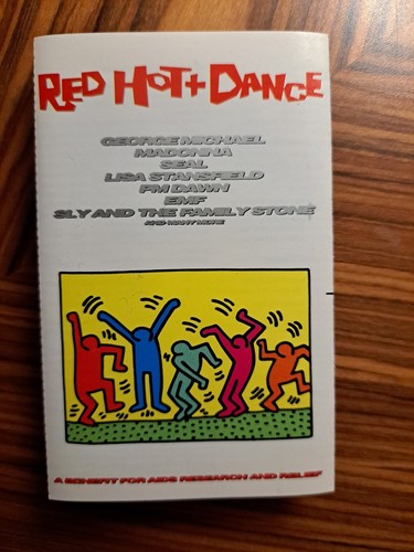 Red Hot And Dance Ft Madonna, George Michael And More Album Cassette 1992 - Picture 3 of 10