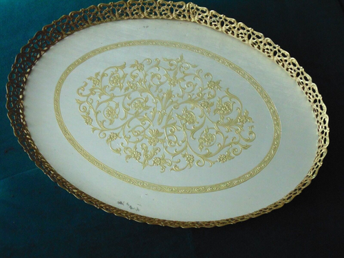 Rare Vtg Oval Vanity Dresser Tray Silver Embossed Gold Filigree Deep Rim 16”x11” - Picture 7 of 9