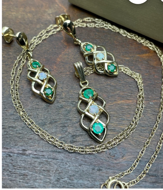 Stunning Emerald and Opal Earrings set. Emerald earrings Emerald Pendant Emerald